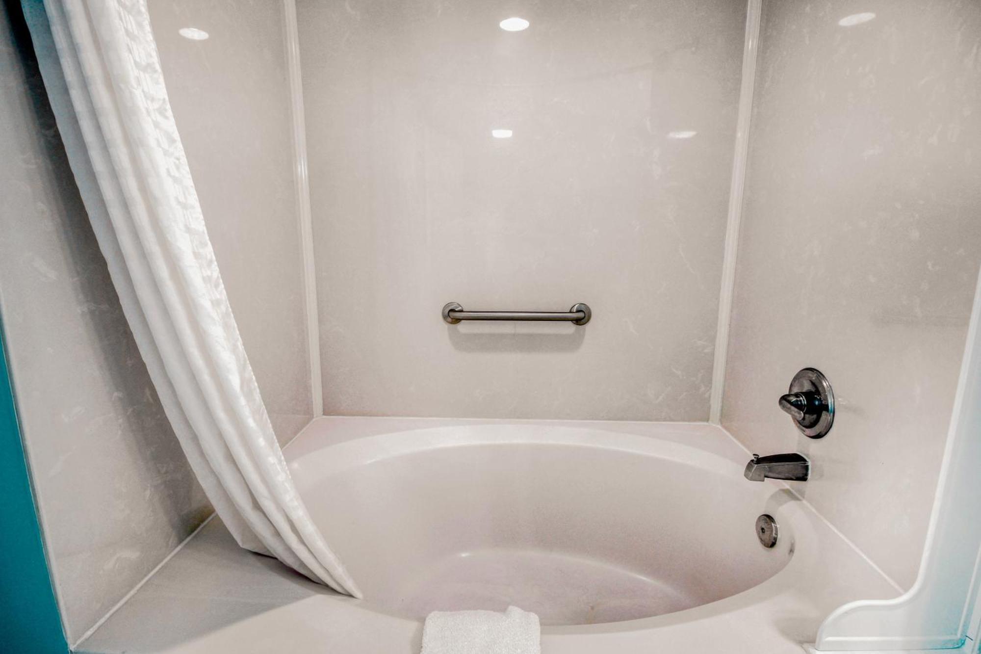 Prince Resort Oceanfront 1834 At Cherry Grove Pier Myrtle Beach Eksteriør bilde